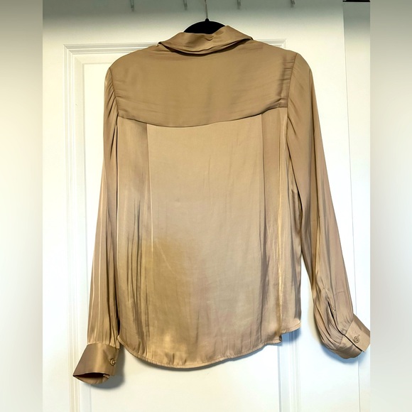 Z Supply gold blouse size medium - Picture 2 of 3